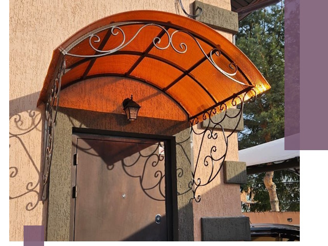 Демонтаж козырьков в Мытищах быстро и безопасно