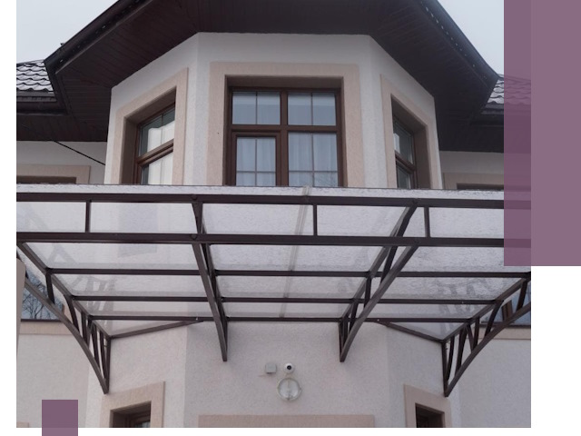 Козырьки из поликарбоната под ключ в Мытищах